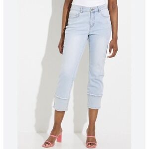 Charlie B Women Size 8 Light Wash Blue Frayed Hem Cropped Jeans